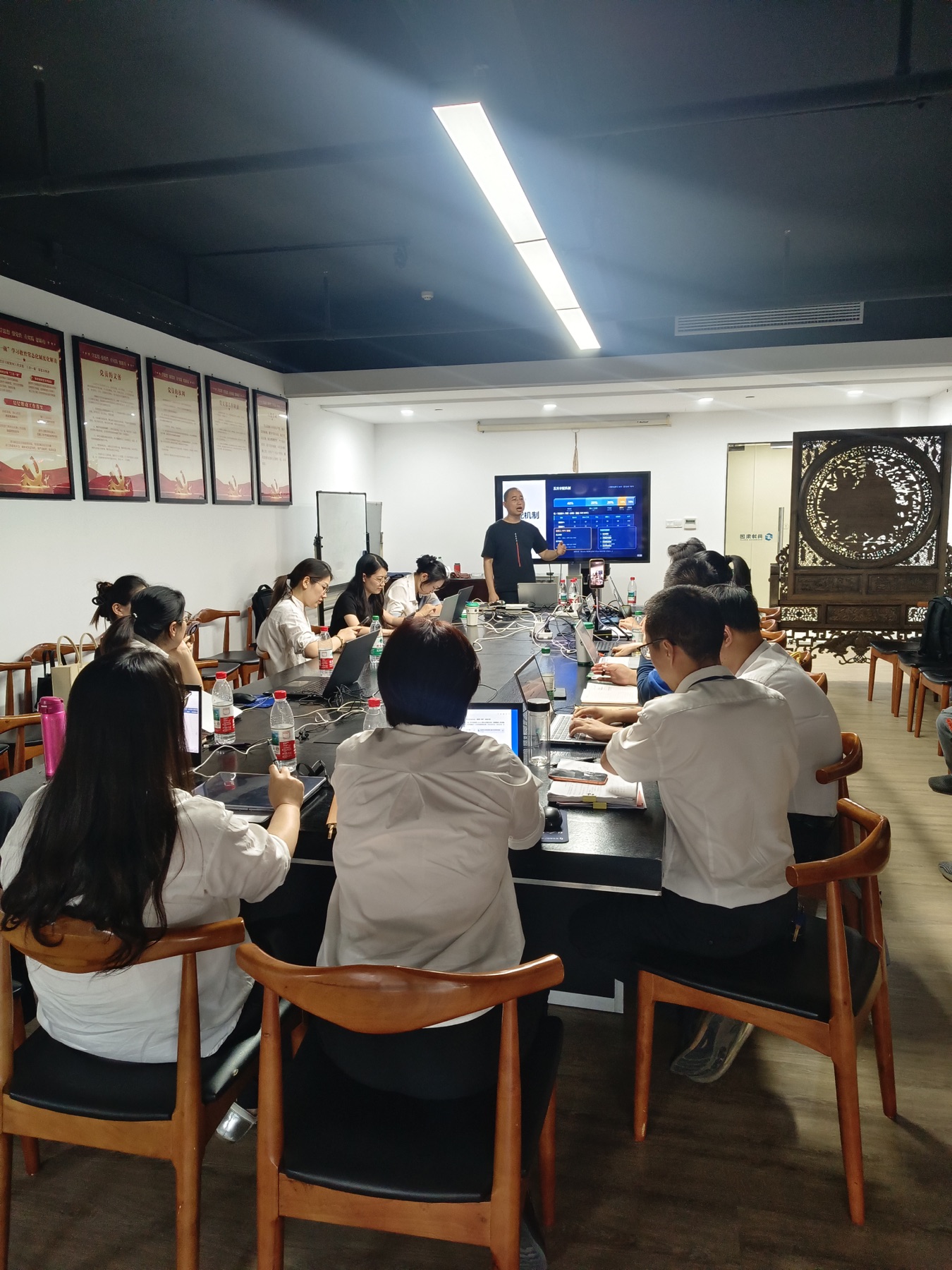 NHC企业 AI 内训 · 现场讲解